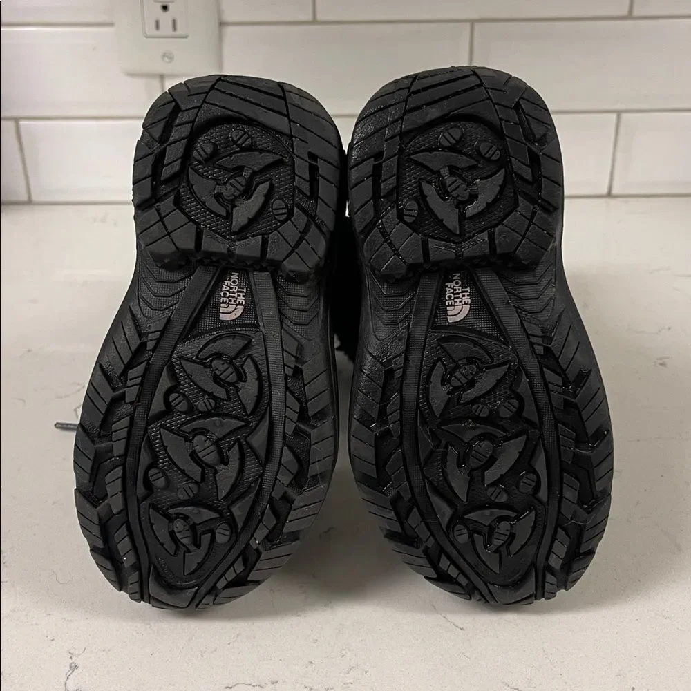 The North Face Kids' Shellista Lace Waterproof Black Fur-Lined Boots Size 11